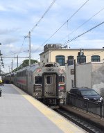 Multilevel Cab Car trails on Train # 3363